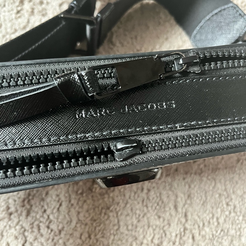 Marc Jacobs Black Crossbody - Picture 11 of 15